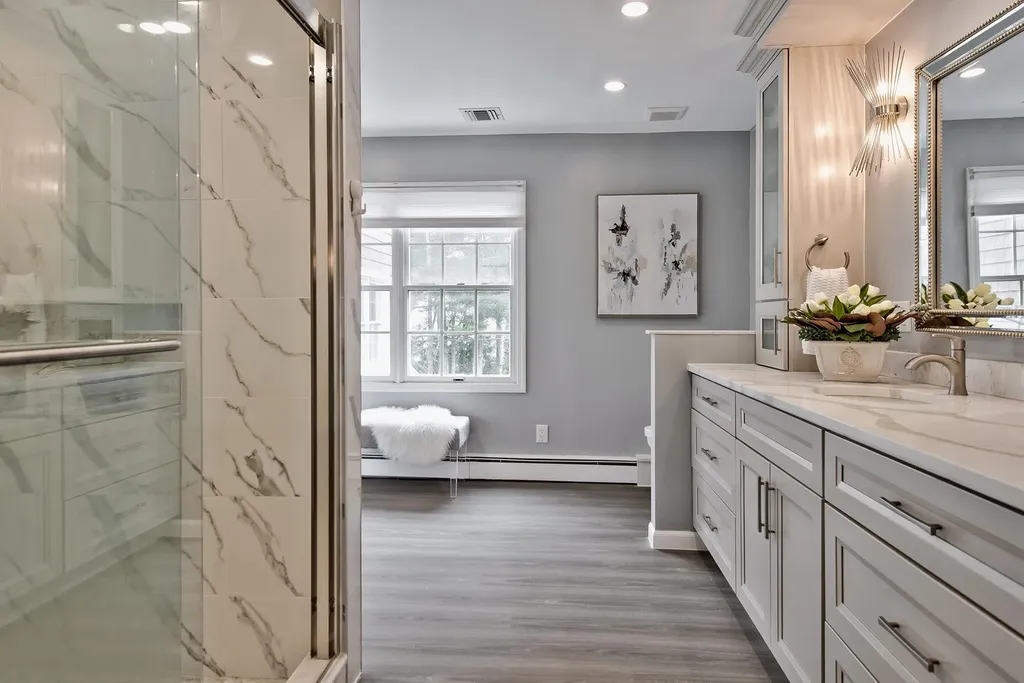 5 North Drive Manhasset NY 11030