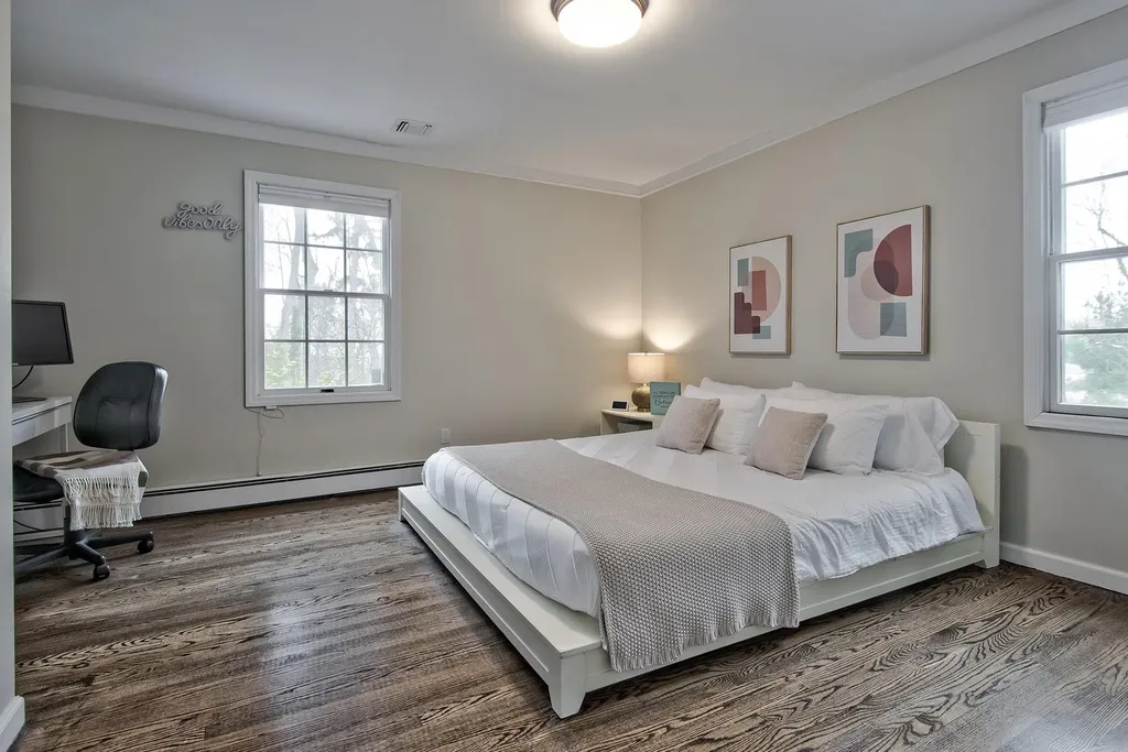 5 North Drive Manhasset NY 11030