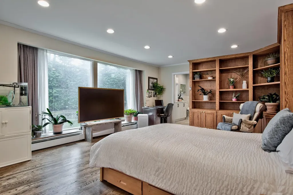 5 North Drive Manhasset NY 11030