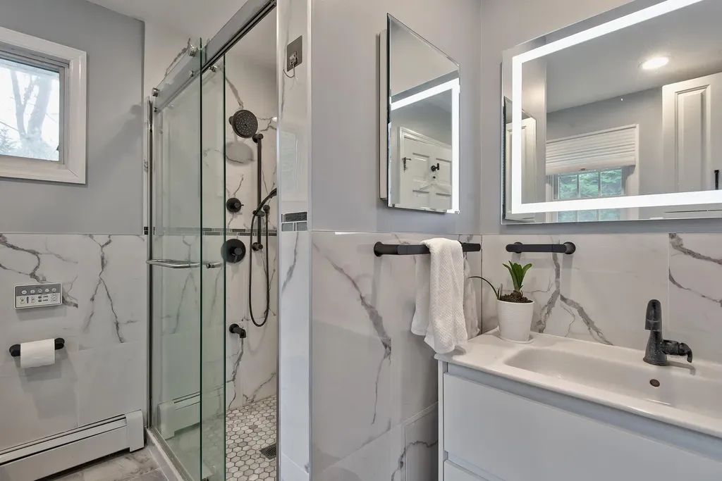 5 North Drive Manhasset NY 11030
