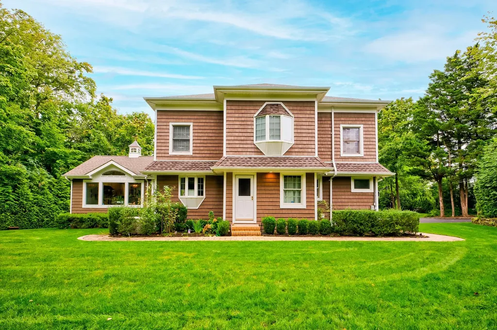 5 North Drive Manhasset NY 11030