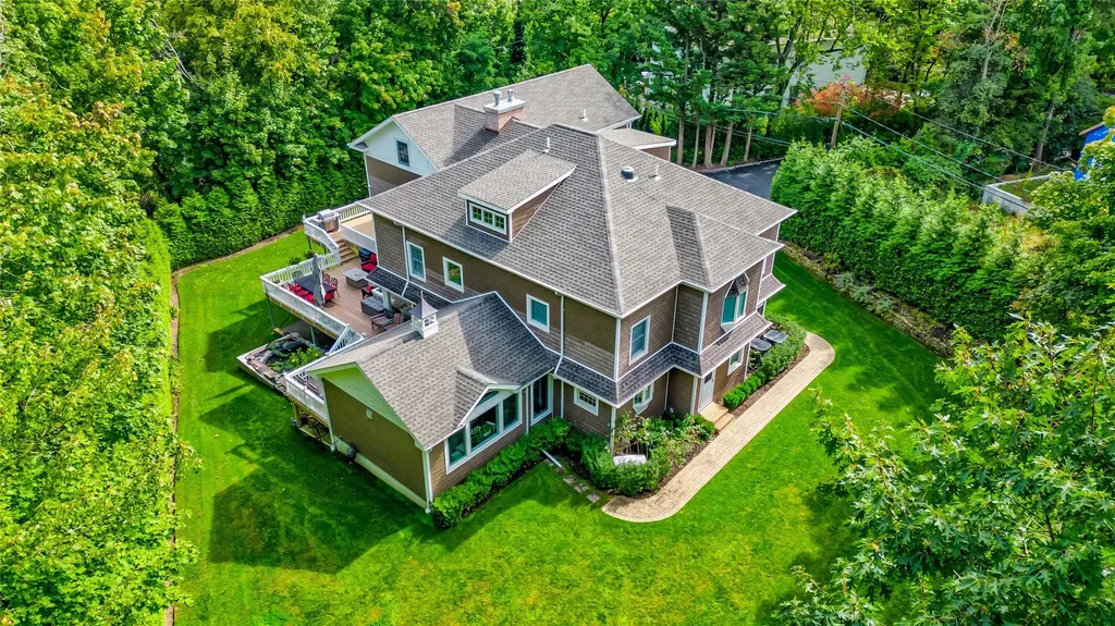 5 North Drive Manhasset NY 11030