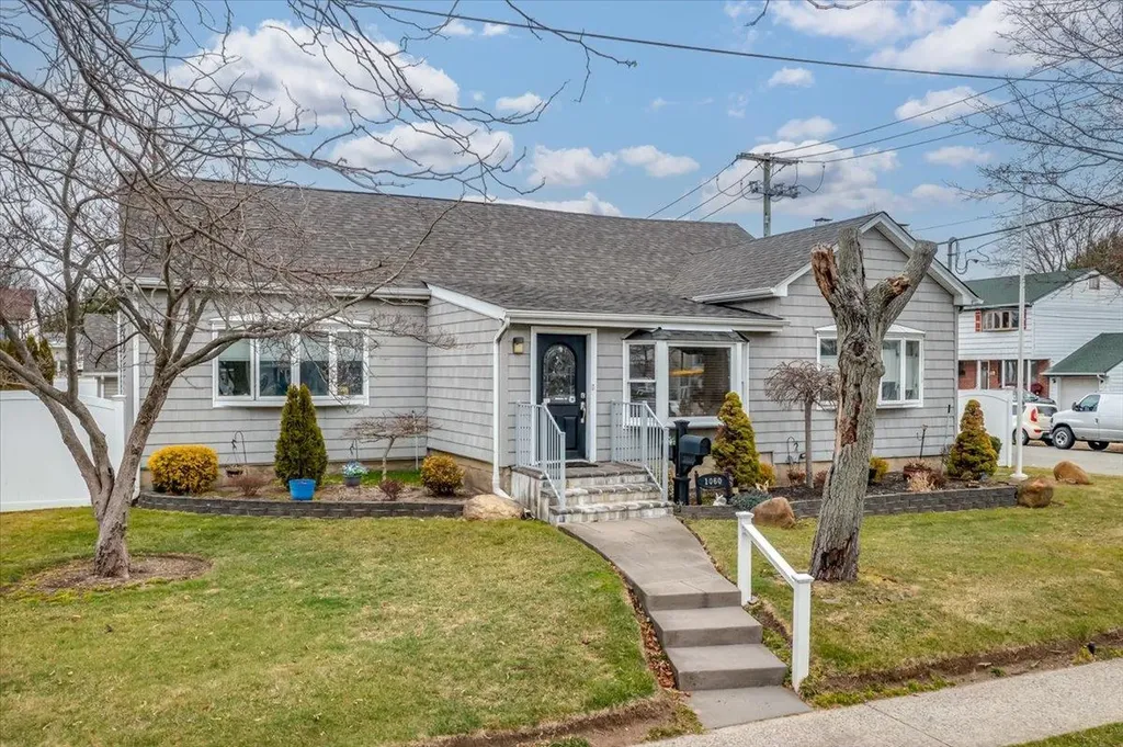 1060 Stewart Avenue Bethpage NY 11714