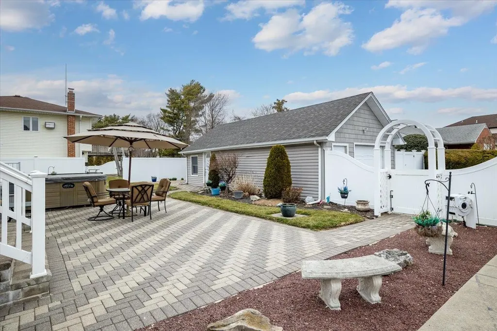 1060 Stewart Avenue Bethpage NY 11714