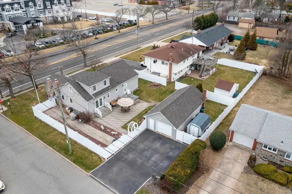 1060 Stewart Avenue Bethpage NY 11714