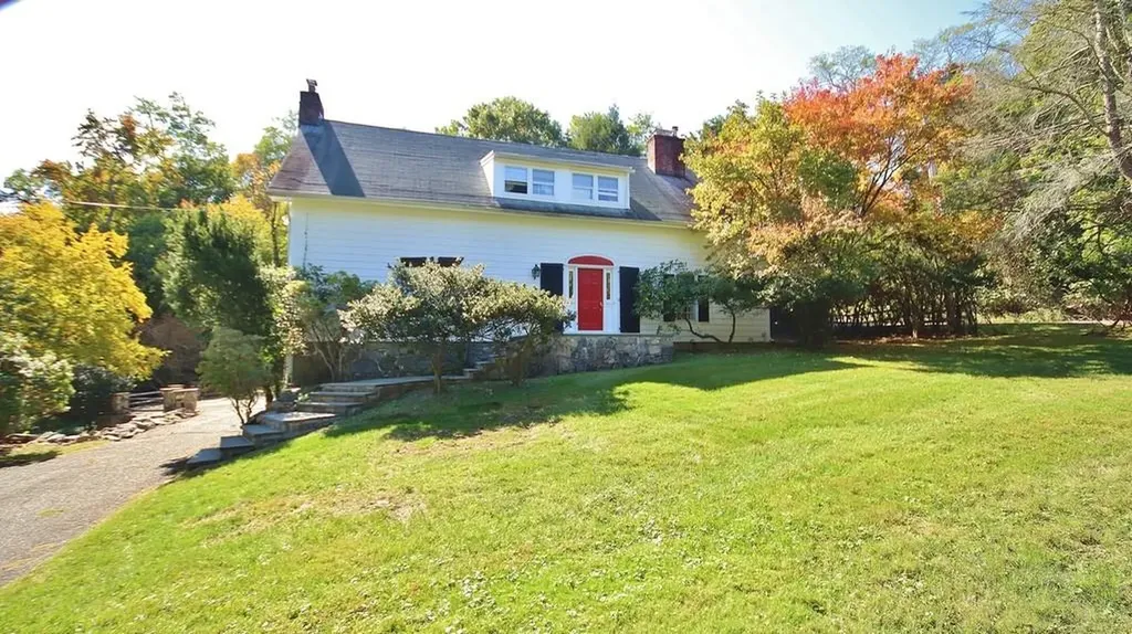 2 Woodmill Road Chappaqua NY 10514