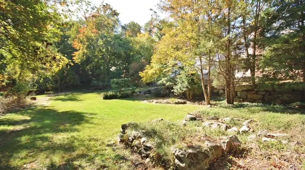 2 Woodmill Road Chappaqua NY 10514