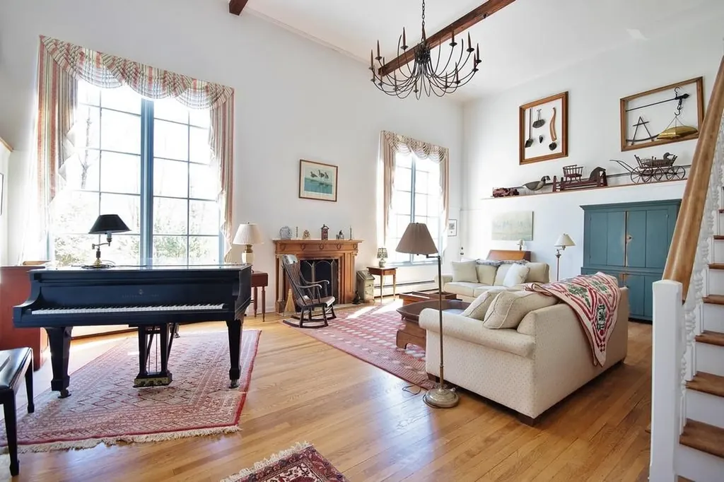 2 Woodmill Road Chappaqua NY 10514