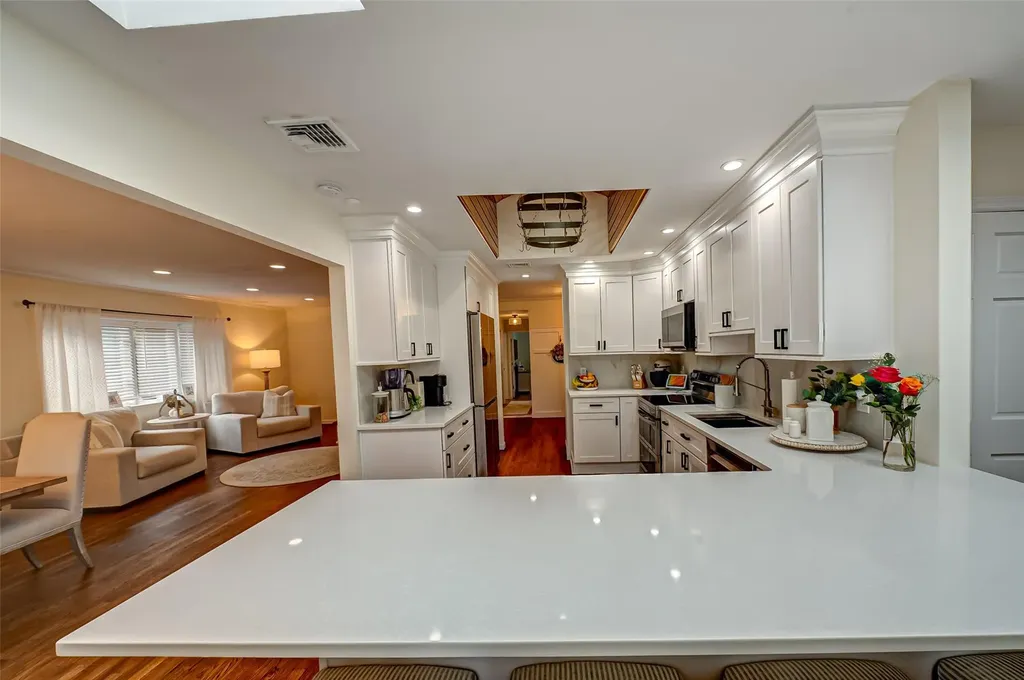 7 Loop Drive Sayville NY 11782