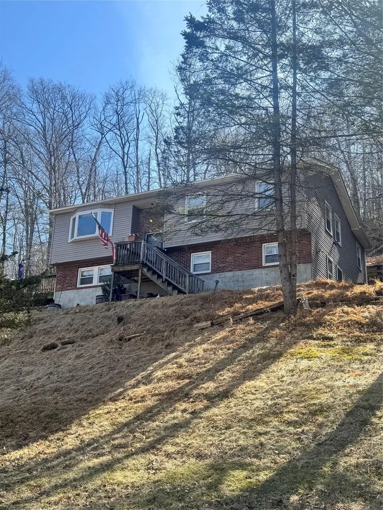 4 Wonderland Drive East Fishkill NY 12533