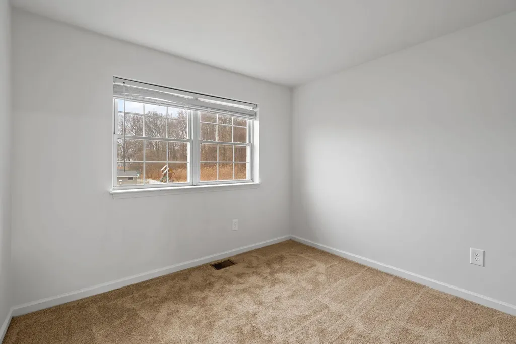 31 Pond Hill Lane Walden NY 12586