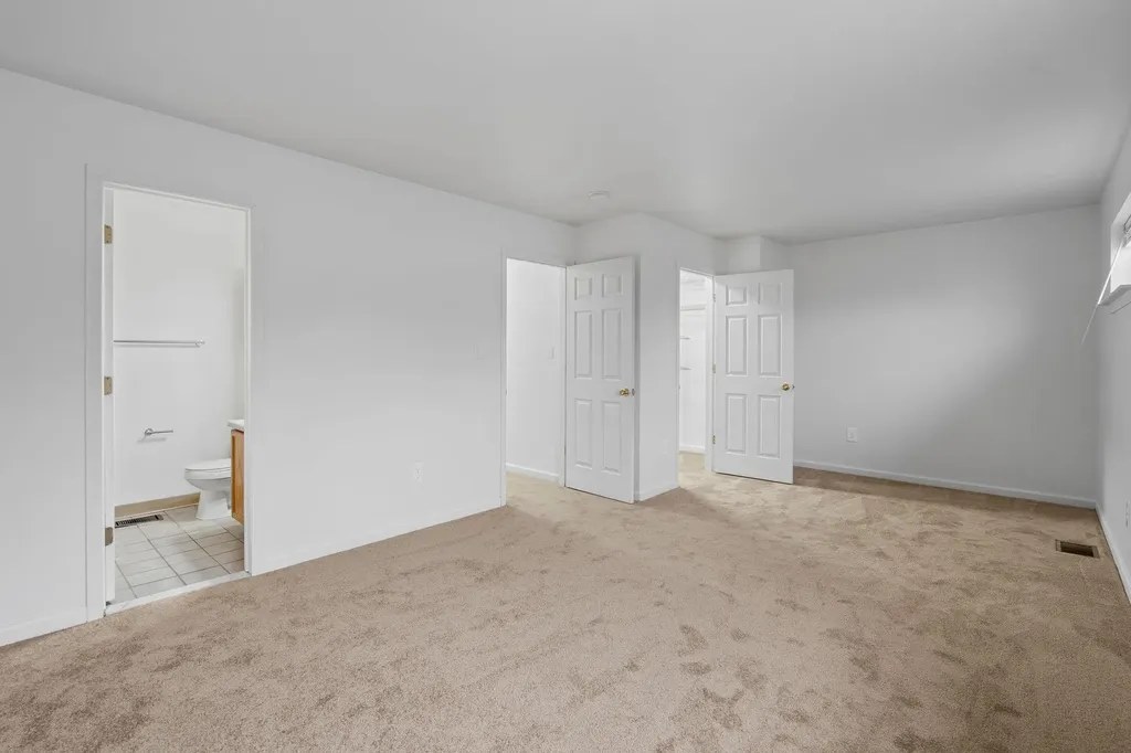 31 Pond Hill Lane Walden NY 12586