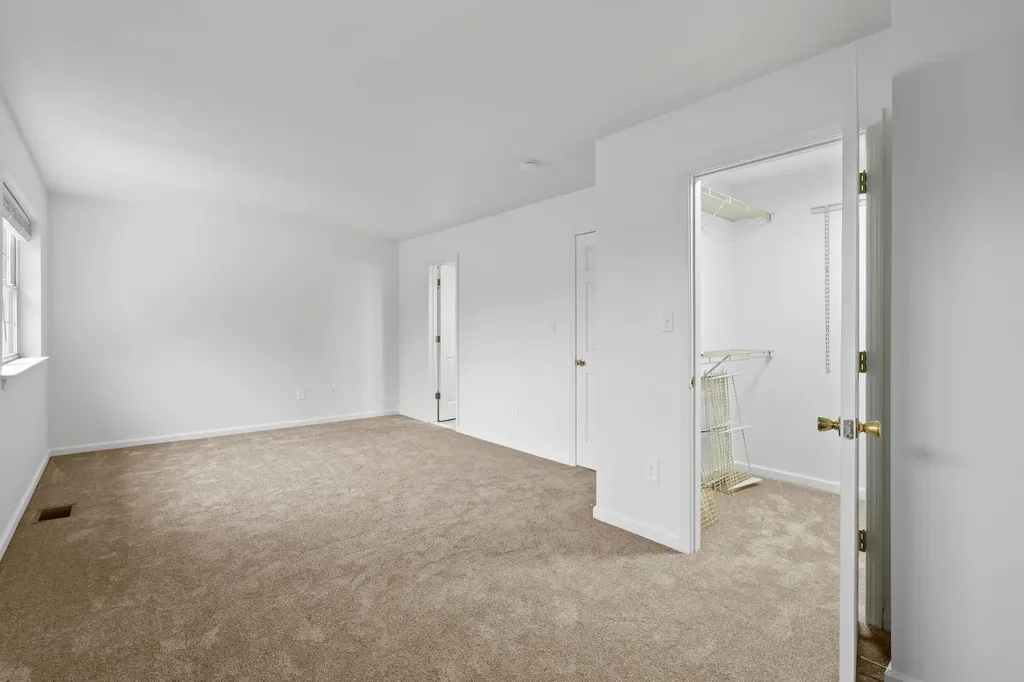 31 Pond Hill Lane Walden NY 12586