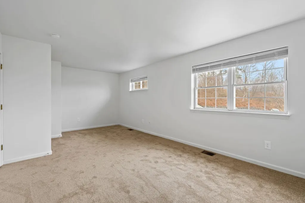31 Pond Hill Lane Walden NY 12586