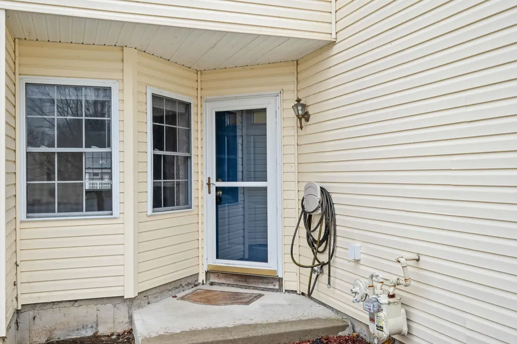 31 Pond Hill Lane Walden NY 12586