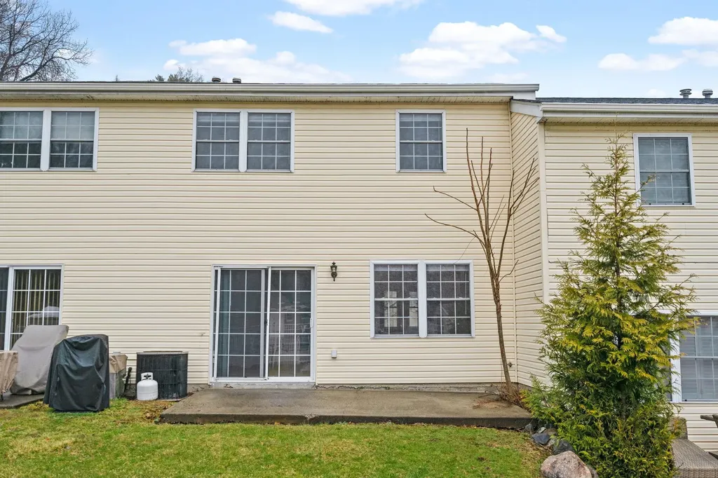 31 Pond Hill Lane Walden NY 12586
