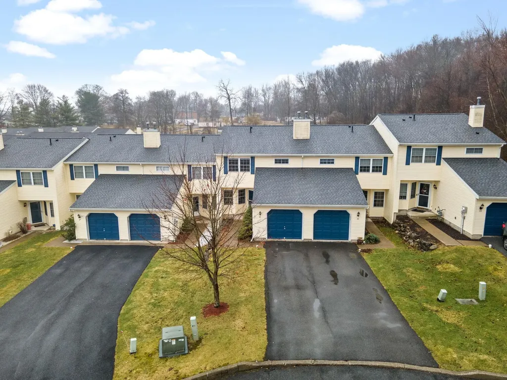 31 Pond Hill Lane Walden NY 12586