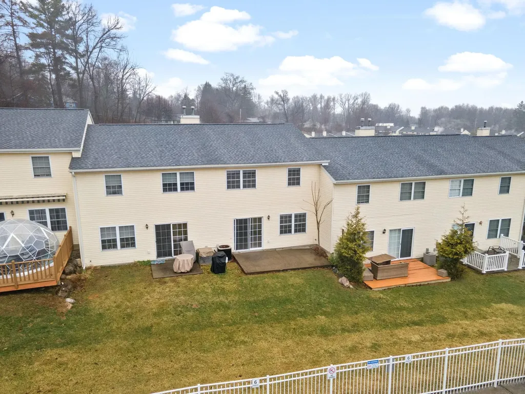 31 Pond Hill Lane Walden NY 12586