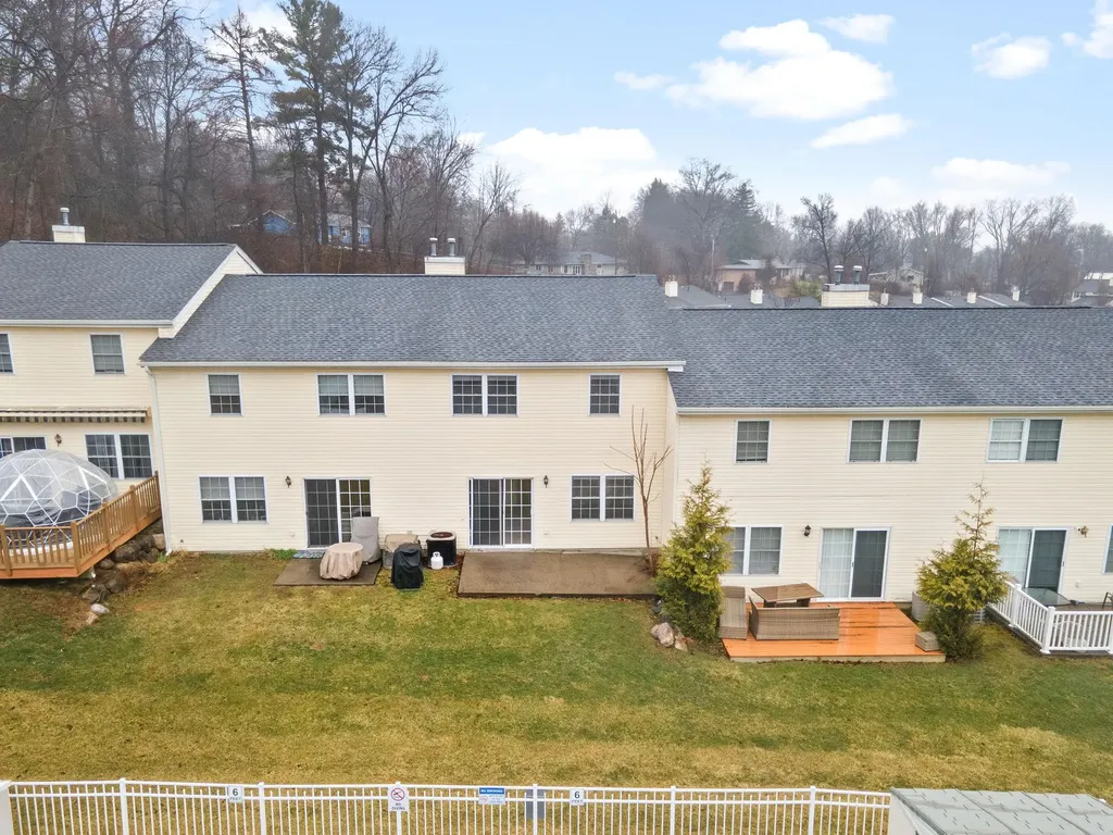 31 Pond Hill Lane Walden NY 12586