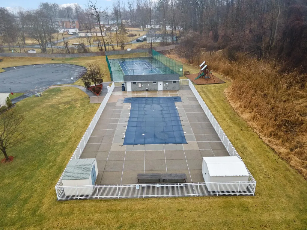 31 Pond Hill Lane Walden NY 12586