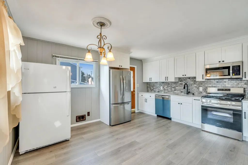 187 Islip Boulevard Islip Terrace NY 11752