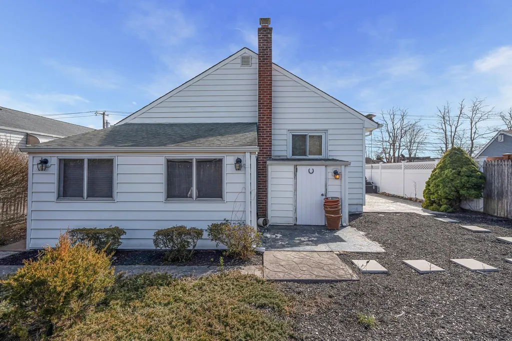 187 Islip Boulevard Islip Terrace NY 11752