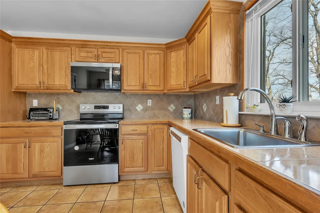 21 Hendrick Hills Peekskill NY 10566