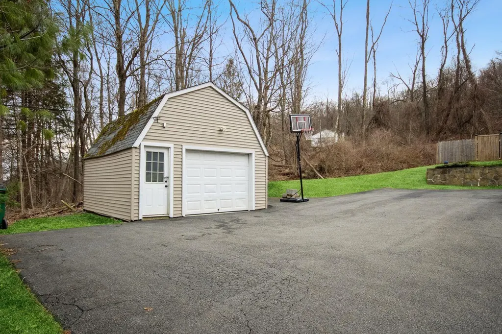 4142 Route 52 Holmes NY 12531