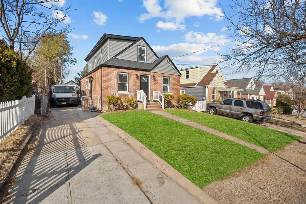 91 Circle Drive N Elmont NY 11003