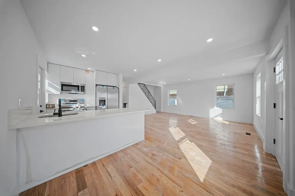 91 Circle Drive N Elmont NY 11003