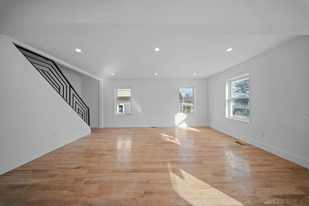 91 Circle Drive N Elmont NY 11003