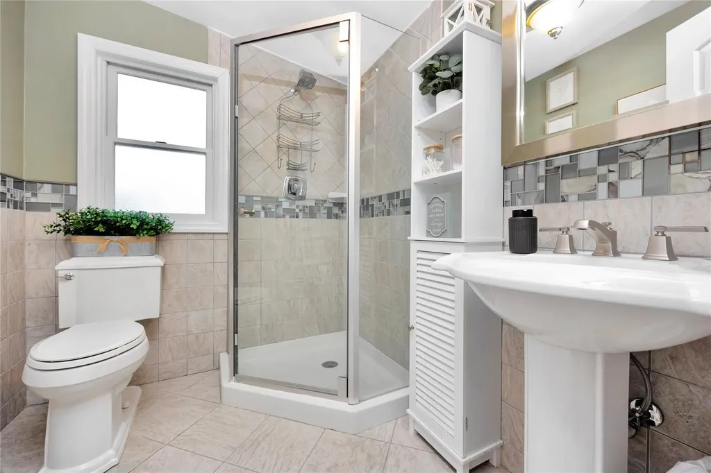 91 Union Avenue Islip NY 11751