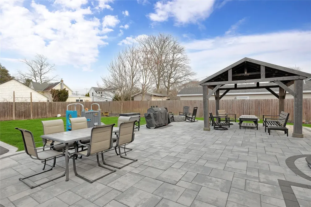 91 Union Avenue Islip NY 11751