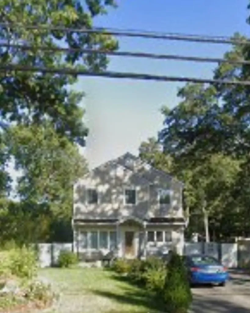 1069 Reilly Street Bay Shore NY 11706