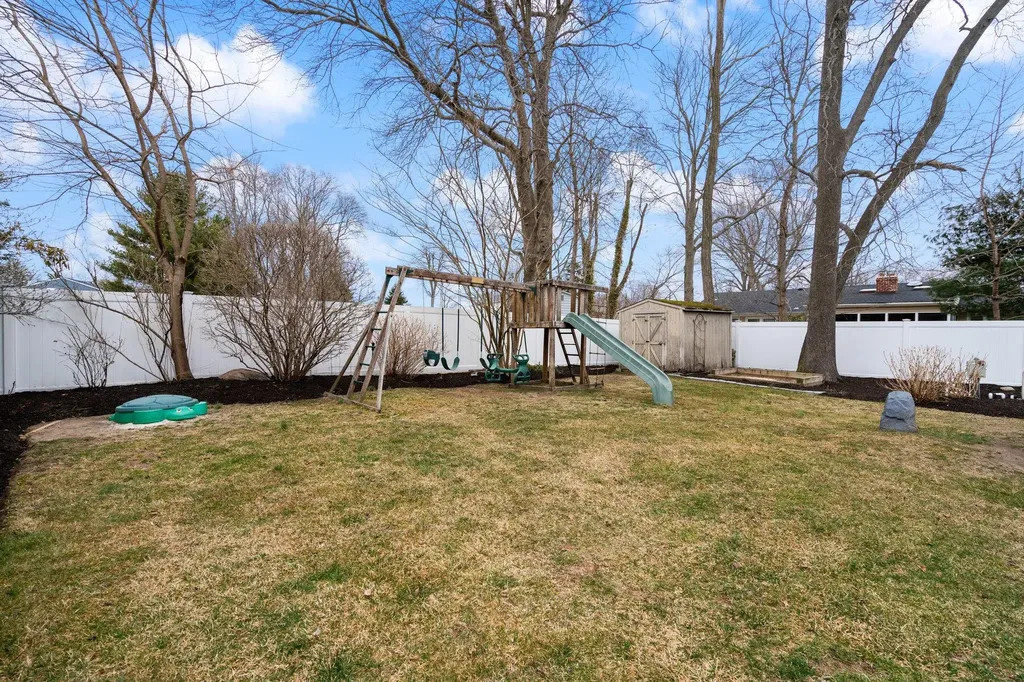 20 Hemlock Drive Miller Place NY 11764