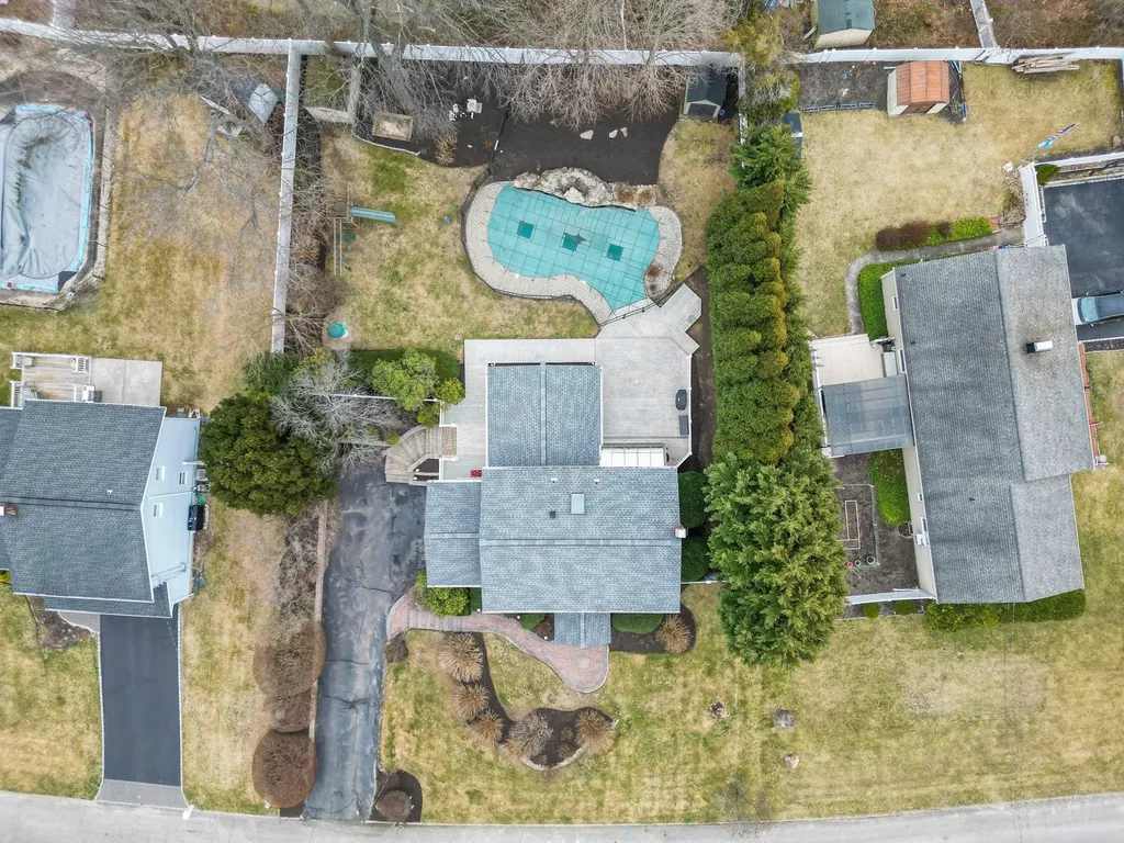 20 Hemlock Drive Miller Place NY 11764