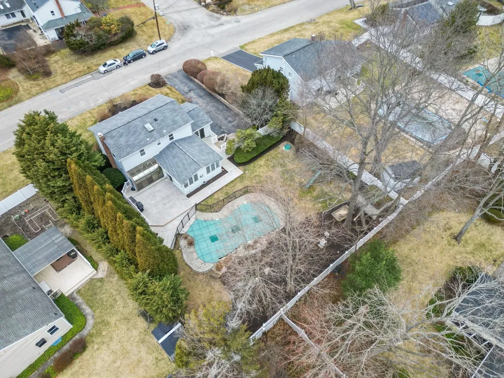 20 Hemlock Drive Miller Place NY 11764