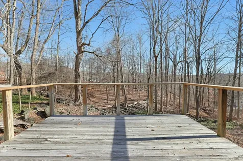 35 Mountain Trail Croton-on-hudson NY 10520