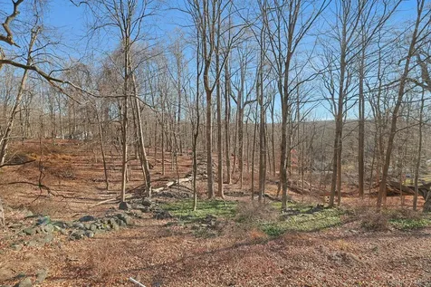35 Mountain Trail Croton-on-hudson NY 10520