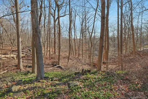 35 Mountain Trail Croton-on-hudson NY 10520