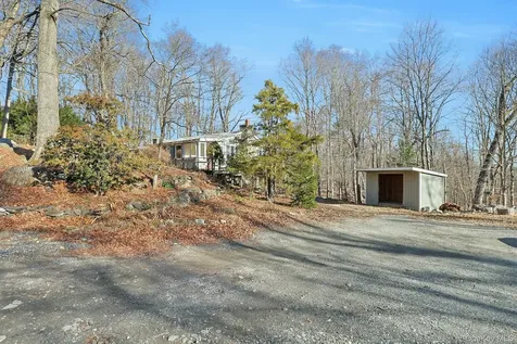 35 Mountain Trail Croton-on-hudson NY 10520