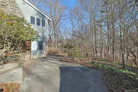 35 Mountain Trail Croton-on-hudson NY 10520
