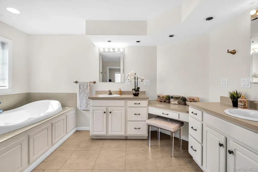 27 Overlook Road White Plains NY 10605