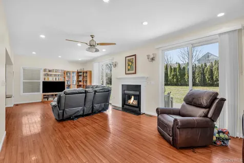 27 Overlook Road White Plains NY 10605
