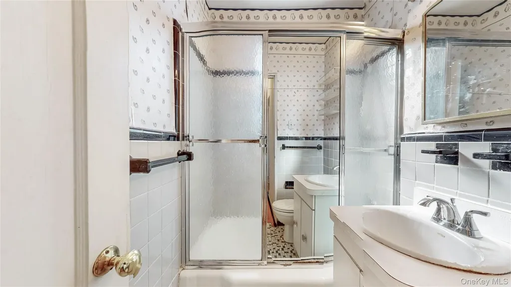 2285 Bragg Street Brooklyn NY 11229