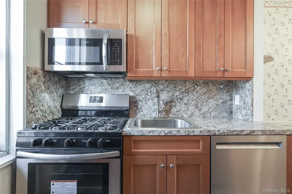 2285 Bragg Street Brooklyn NY 11229