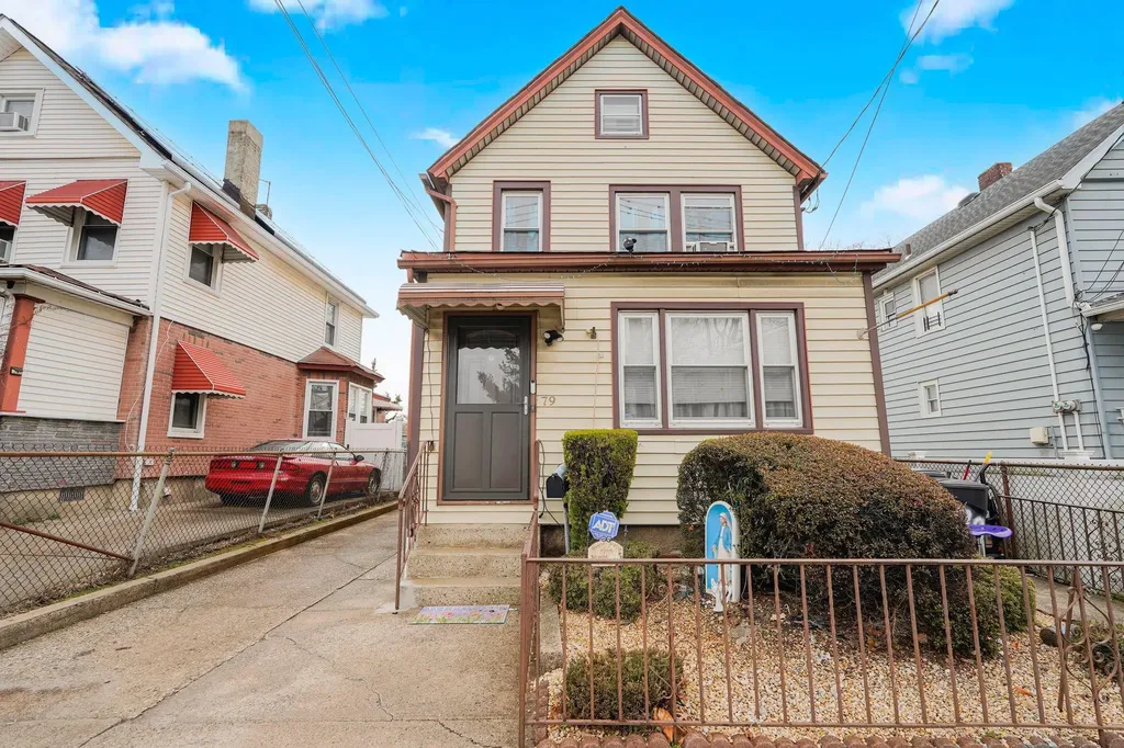 79 Simonson Place Staten Island NY 10302