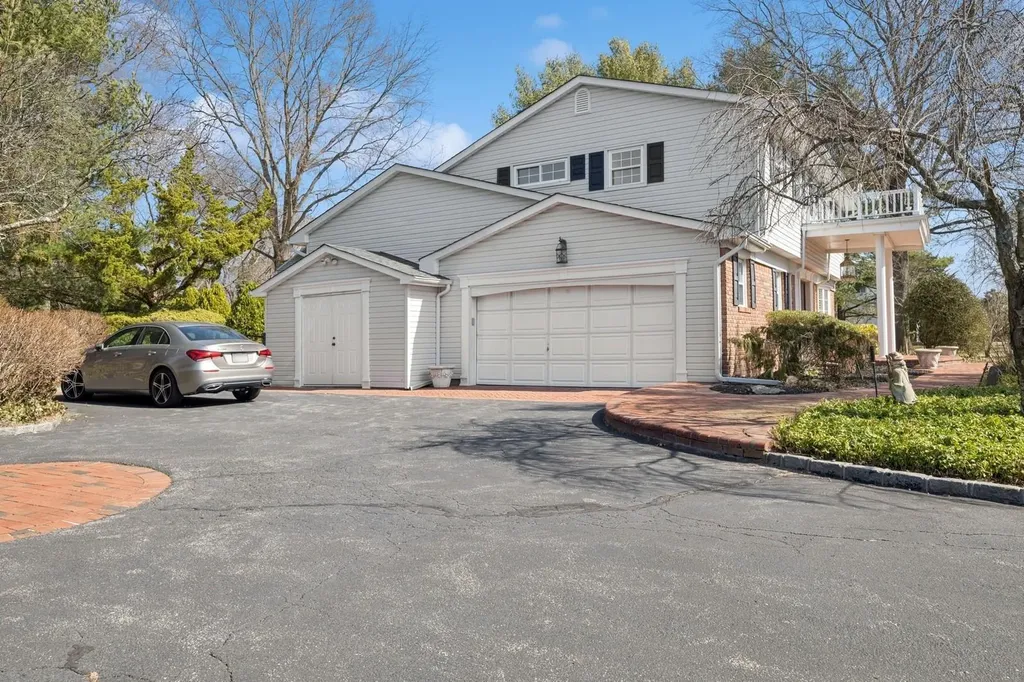 5 Northgate Drive Syosset NY 11791