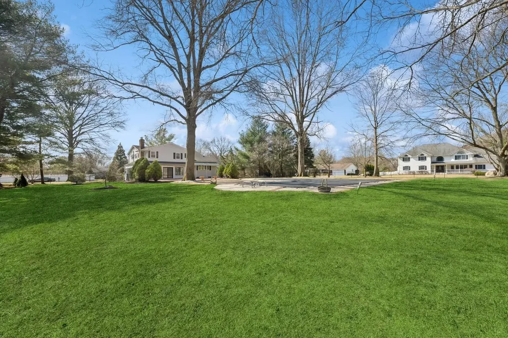 5 Northgate Drive Syosset NY 11791