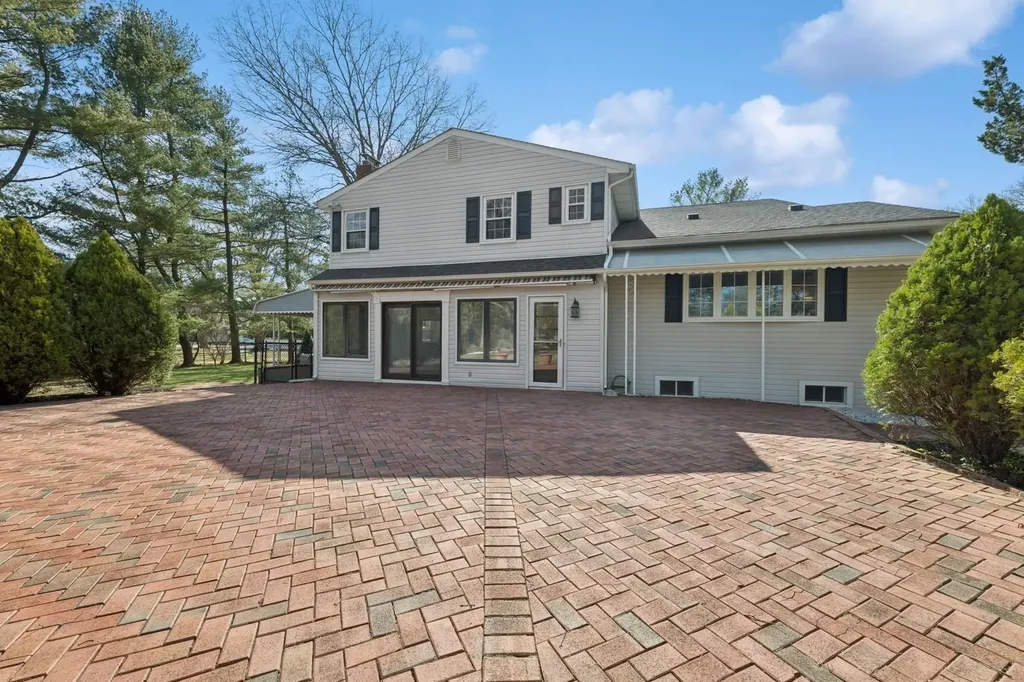 5 Northgate Drive Syosset NY 11791
